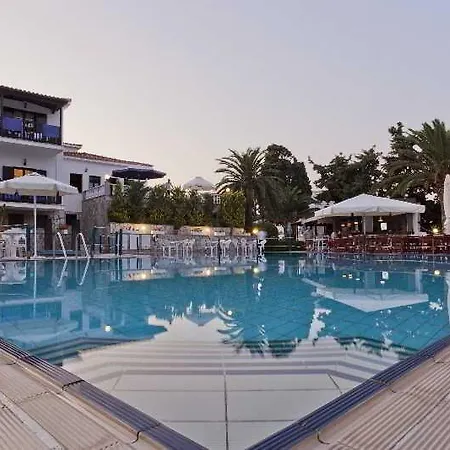 Dionyssos Skopelos Town