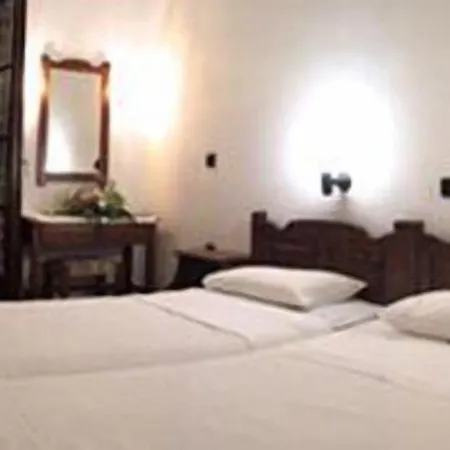 Dionyssos Hotel