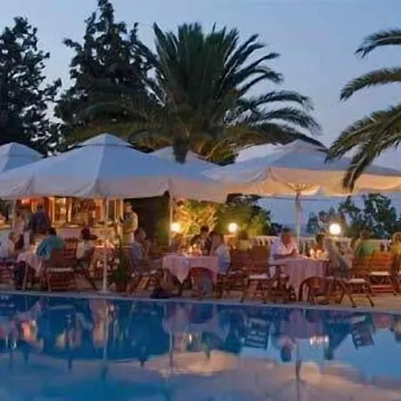 Dionyssos 3* سكوبيلوس تاون