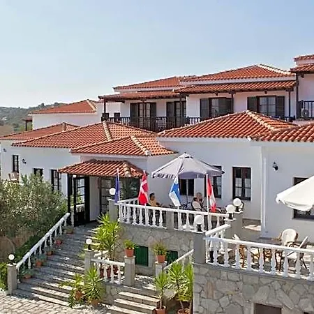 Dionyssos Hotel