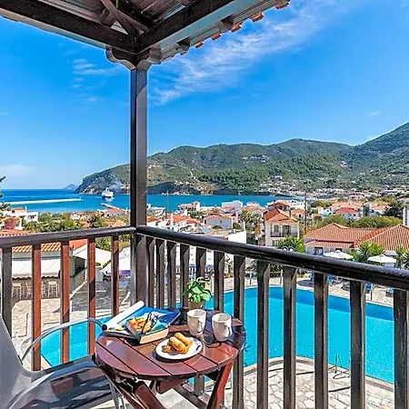 Dionyssos Hotel