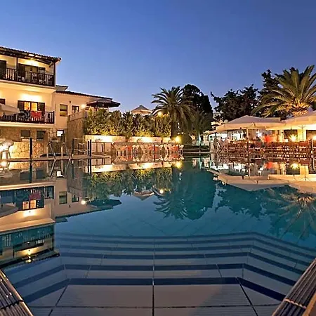 Dionyssos 3* Skopelos Town
