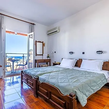 Dionyssos Hotel 3*