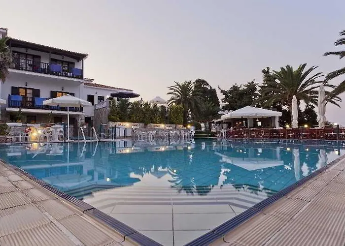 Dionyssos Σκόπελος