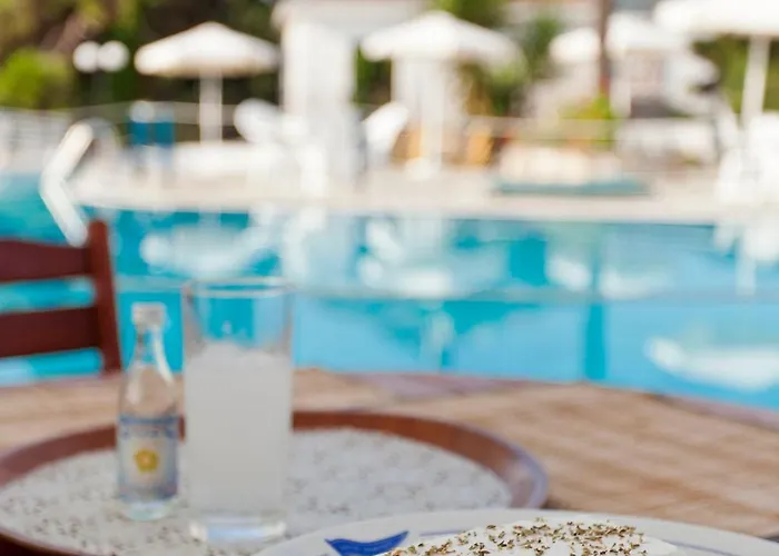 Dionyssos Σκόπελος