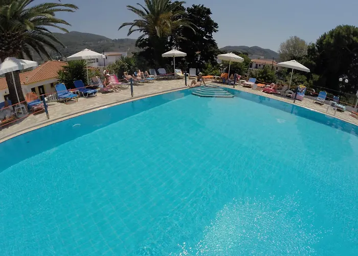 Dionyssos Σκόπελος