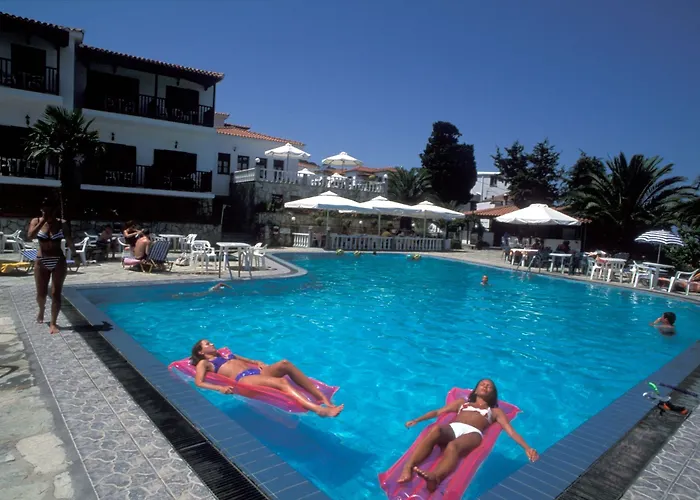 Dionyssos Σκόπελος